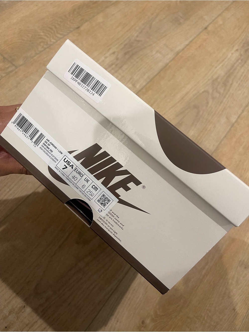 Travis Scott Jordan 1 - Picture 4 of 4